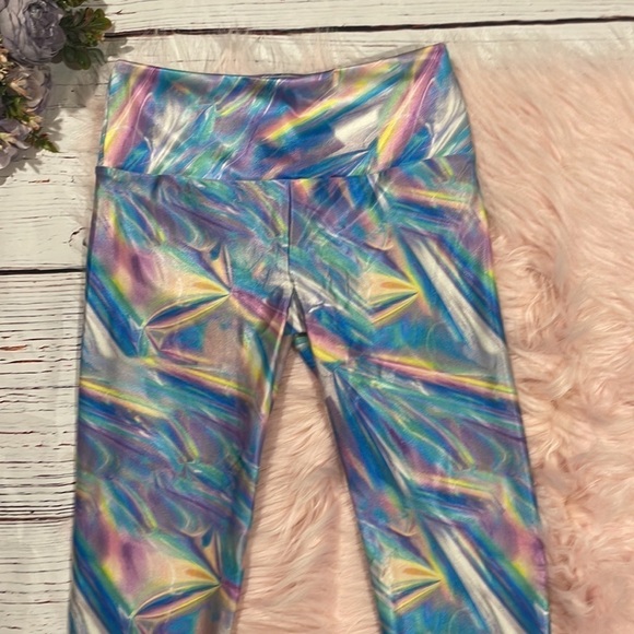 NWT GOLDSHEEP IRIDESCENT DREAM Crystal Graphic High Rise Leggings - Picture 7 of 11